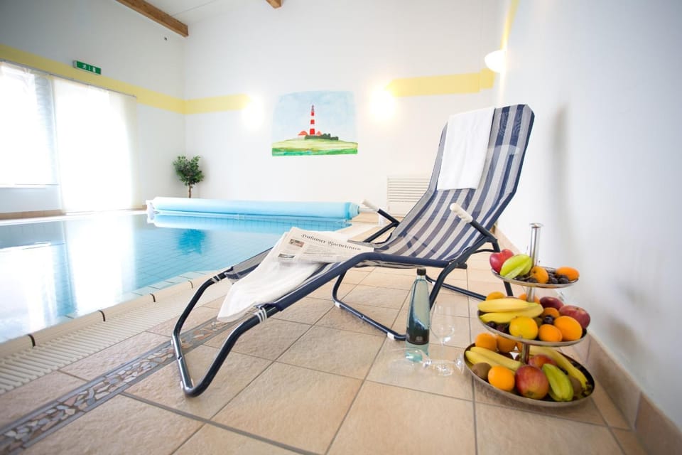 Pool view, Swimming pool, Swimming pool, sunbed