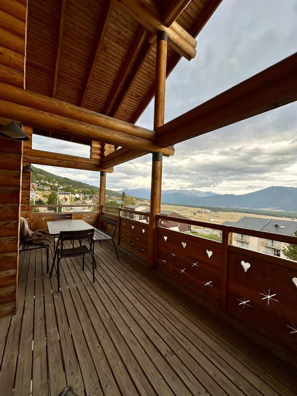 Chalet Ana & SPA Apartment hotel in Occitanie
