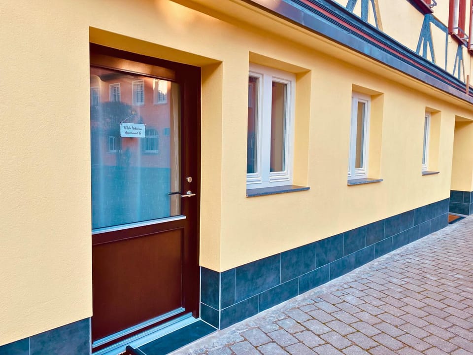 Property building, Facade/entrance