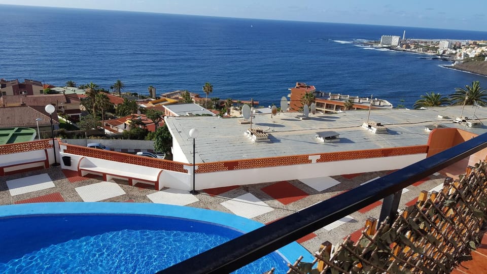 Garden view, Mountain view, Sea view