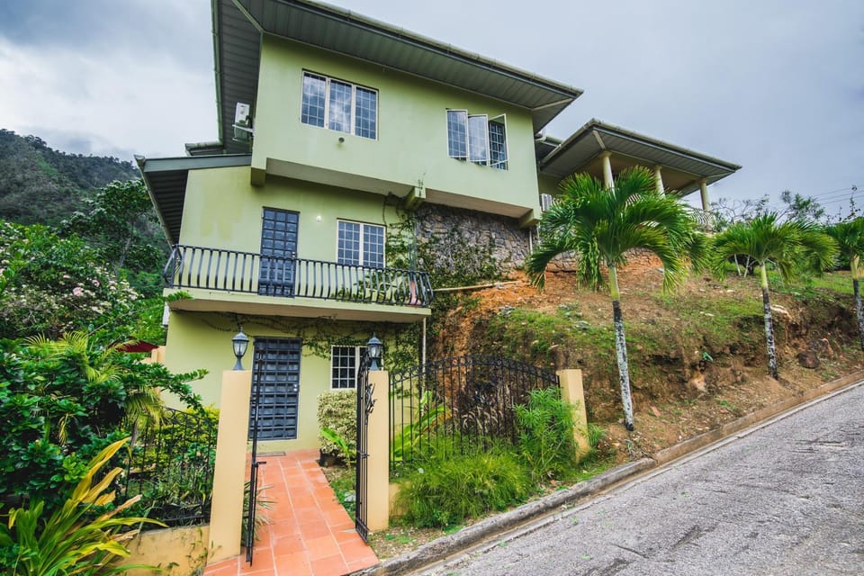 The Valley Oasis Inn Bed and Breakfast in Trinidad and Tobago