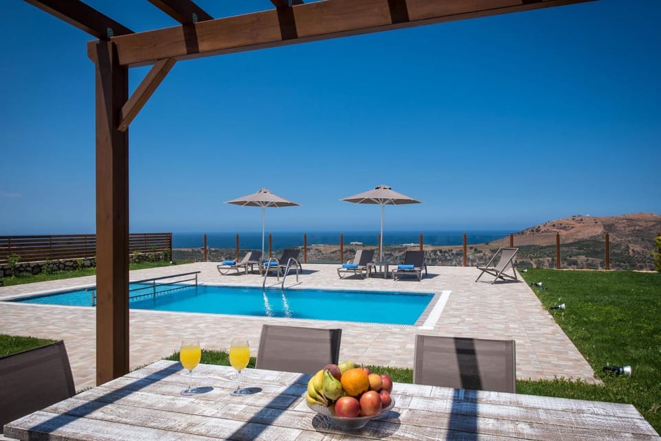 Pool view, Sea view, Swimming pool