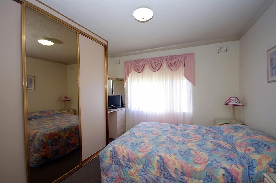 Avilla Court 1 Apartment in The Entrance