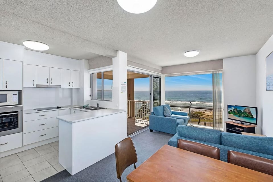 Dolphin Court 12 Apartment in The Entrance