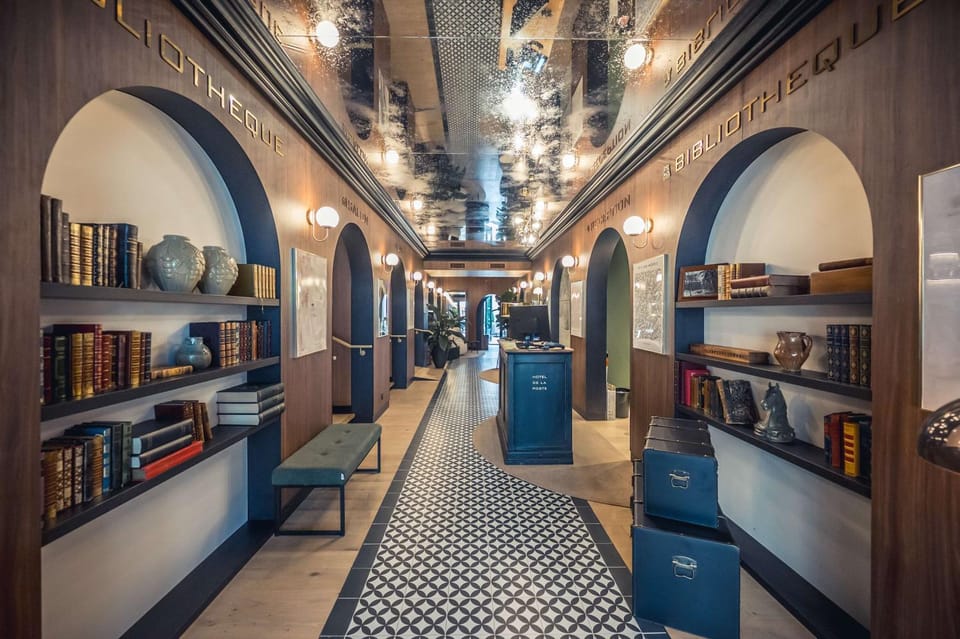 Lobby or reception, On site