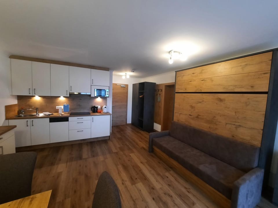 Haus Roman Falch Bed and Breakfast in Saint Anton am Arlberg