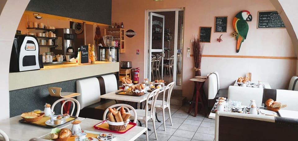 Food and drinks, Banquet/Function facilities, Breakfast, Buffet breakfast