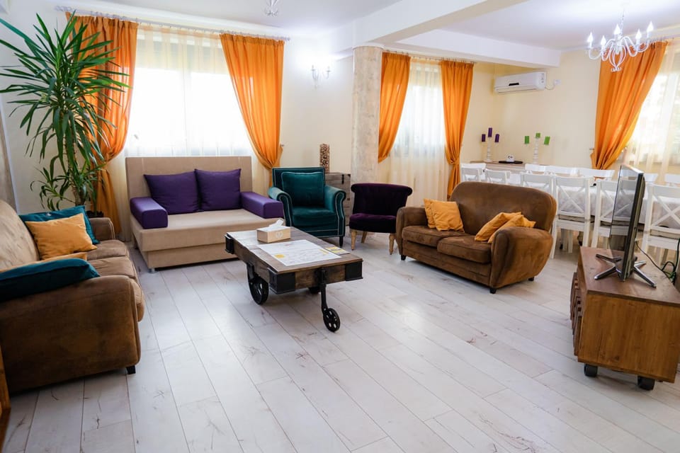 Pensiunea Agroturistica Floare de Camp Bed and Breakfast in Romania