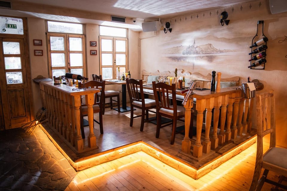 Restaurant/places to eat