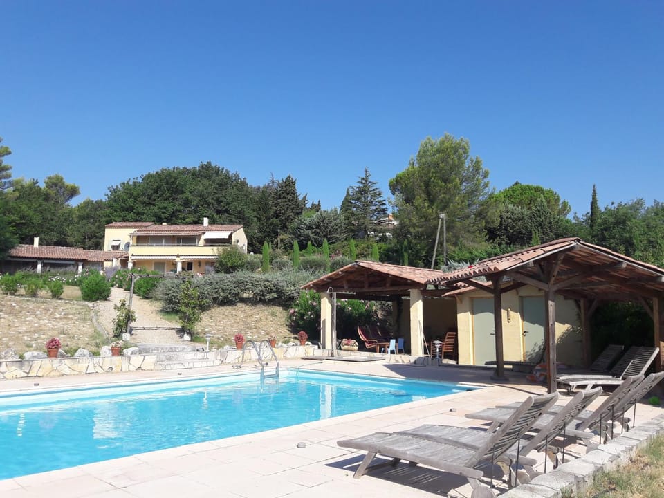 Property building, Swimming pool