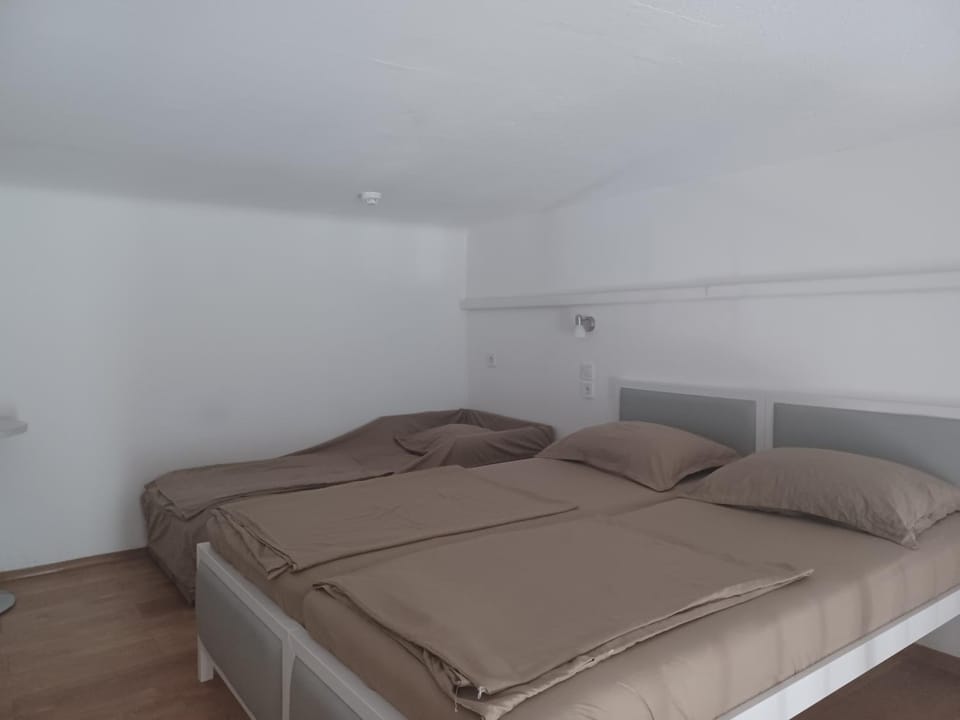 Loft House Budapest Bed and Breakfast in Budapest