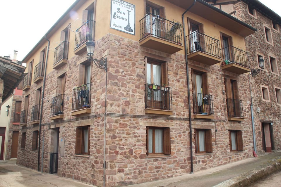Property building, Facade/entrance
