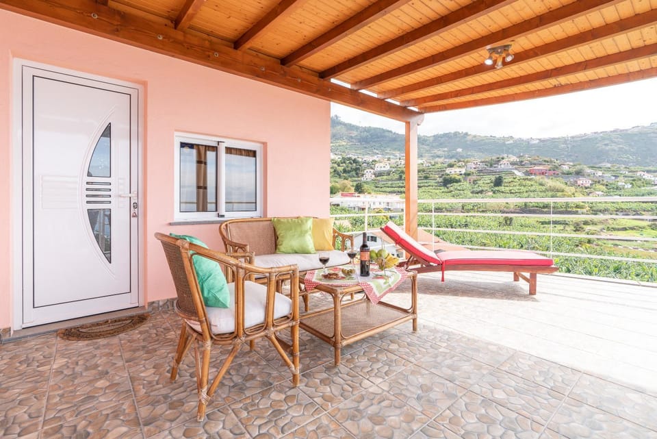 Balcony/Terrace, Mountain view, Sea view