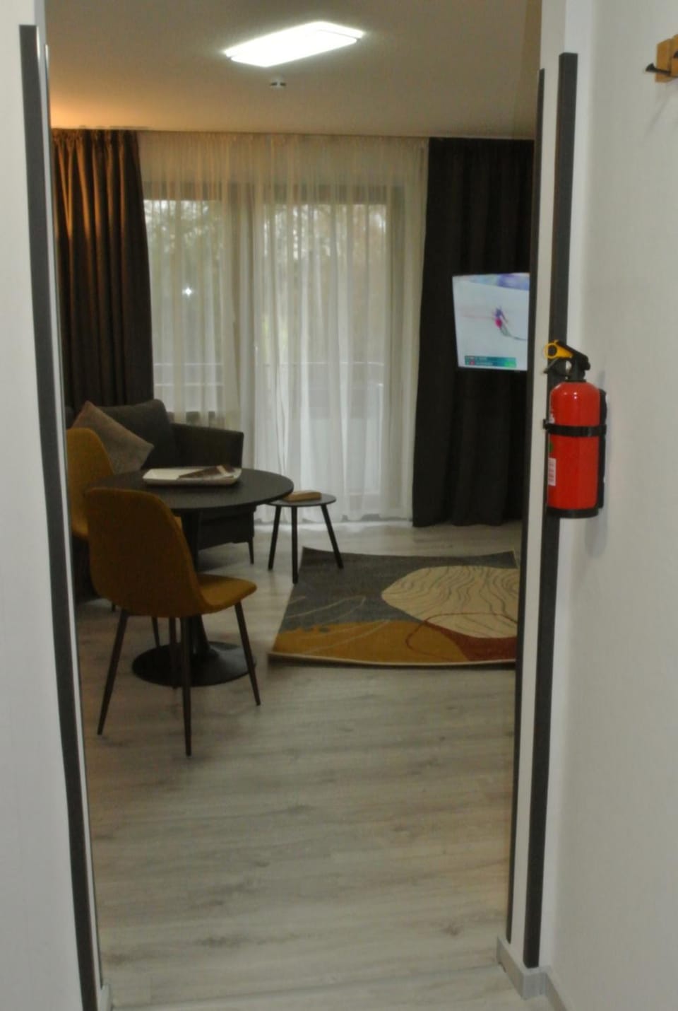 TV and multimedia, Living room, Dining area