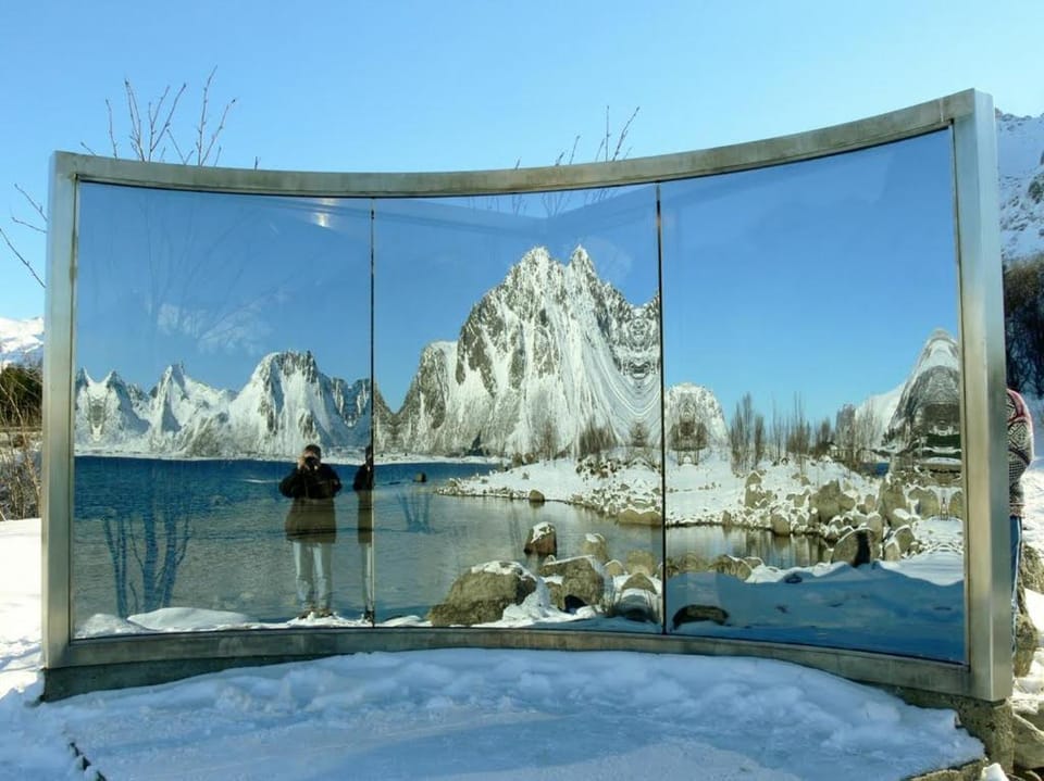 Nearby landmark