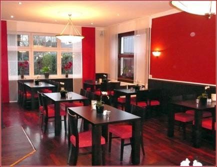Restaurant/places to eat, Restaurant/places to eat
