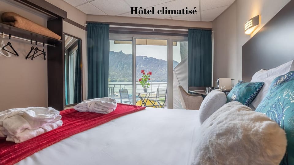 Natural landscape, Lake view, Mountain view