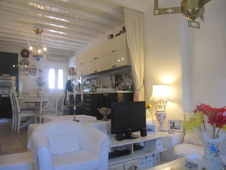 Living room, Lounge or bar
