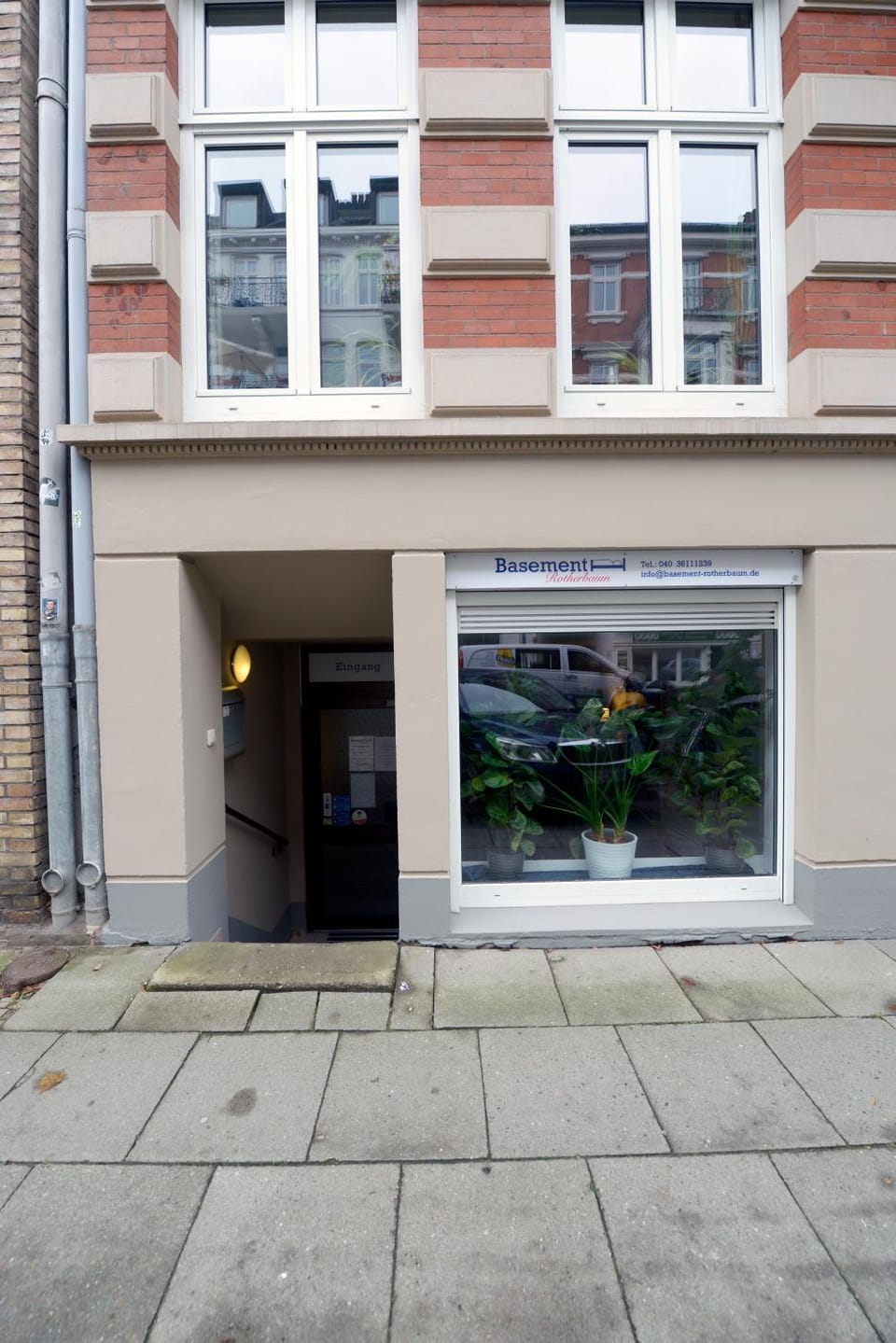 Facade/entrance