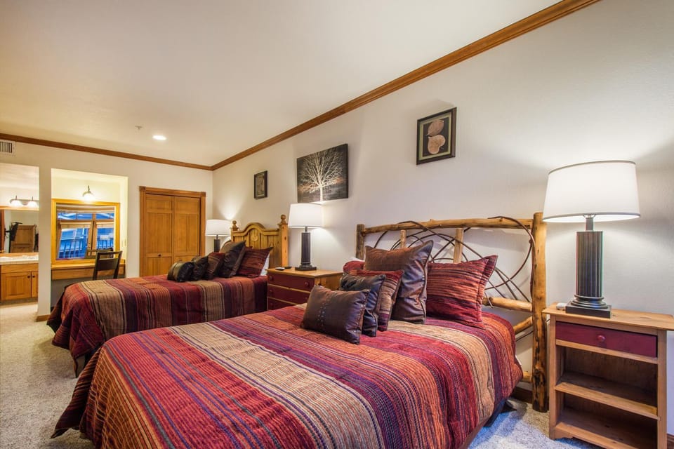 Bed, Bedroom
