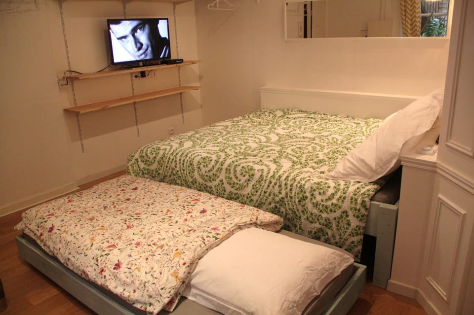 Property building, Bedroom