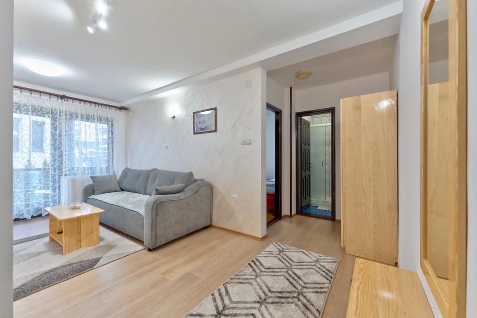 TV and multimedia, Balcony/Terrace, Kitchen or kitchenette, Living room, Seating area, Dining area, Garden view, heating, wardrobe