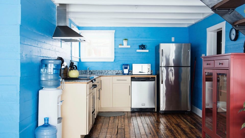 Coffee/tea facilities, Kitchen or kitchenette, dishwasher