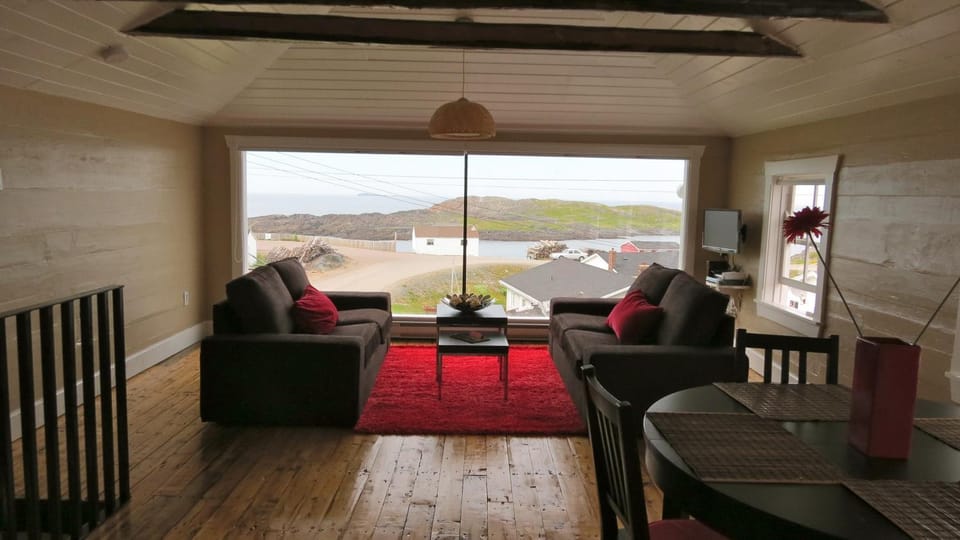 The Old Salt Box Co. - Mary's Place House in Newfoundland and Labrador