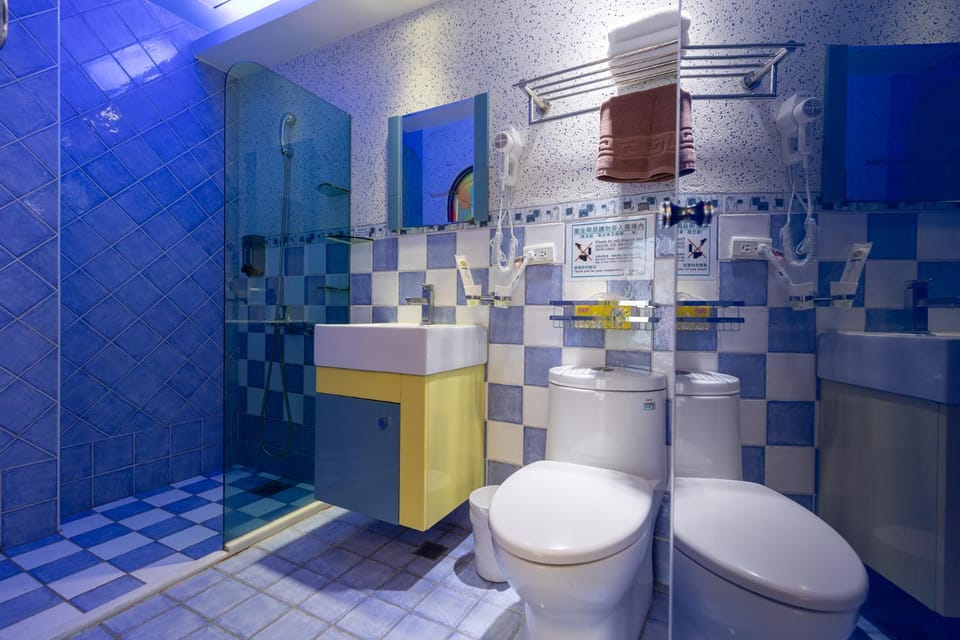 Shower, Toilet, Bathroom, bidet
