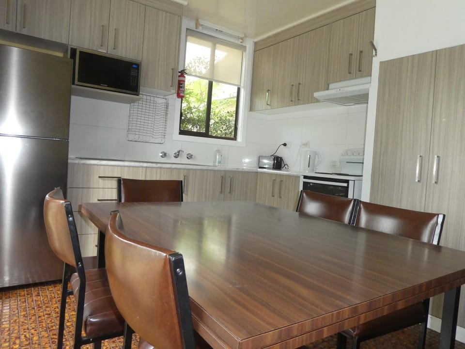 Dining area, minibar, pet friendly, stove, kitchen