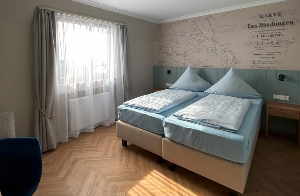 Living room, Photo of the whole room, Bedroom