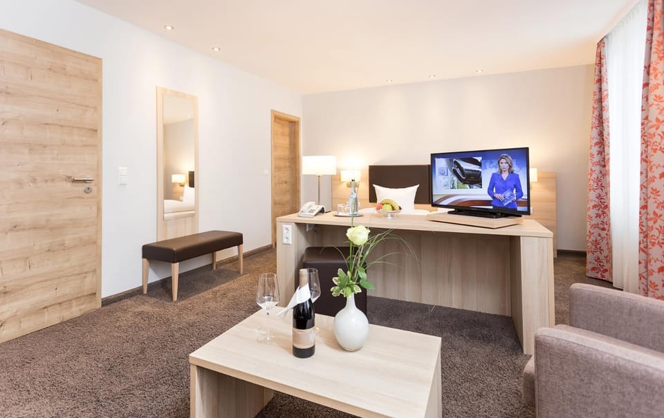 TV and multimedia, Seating area