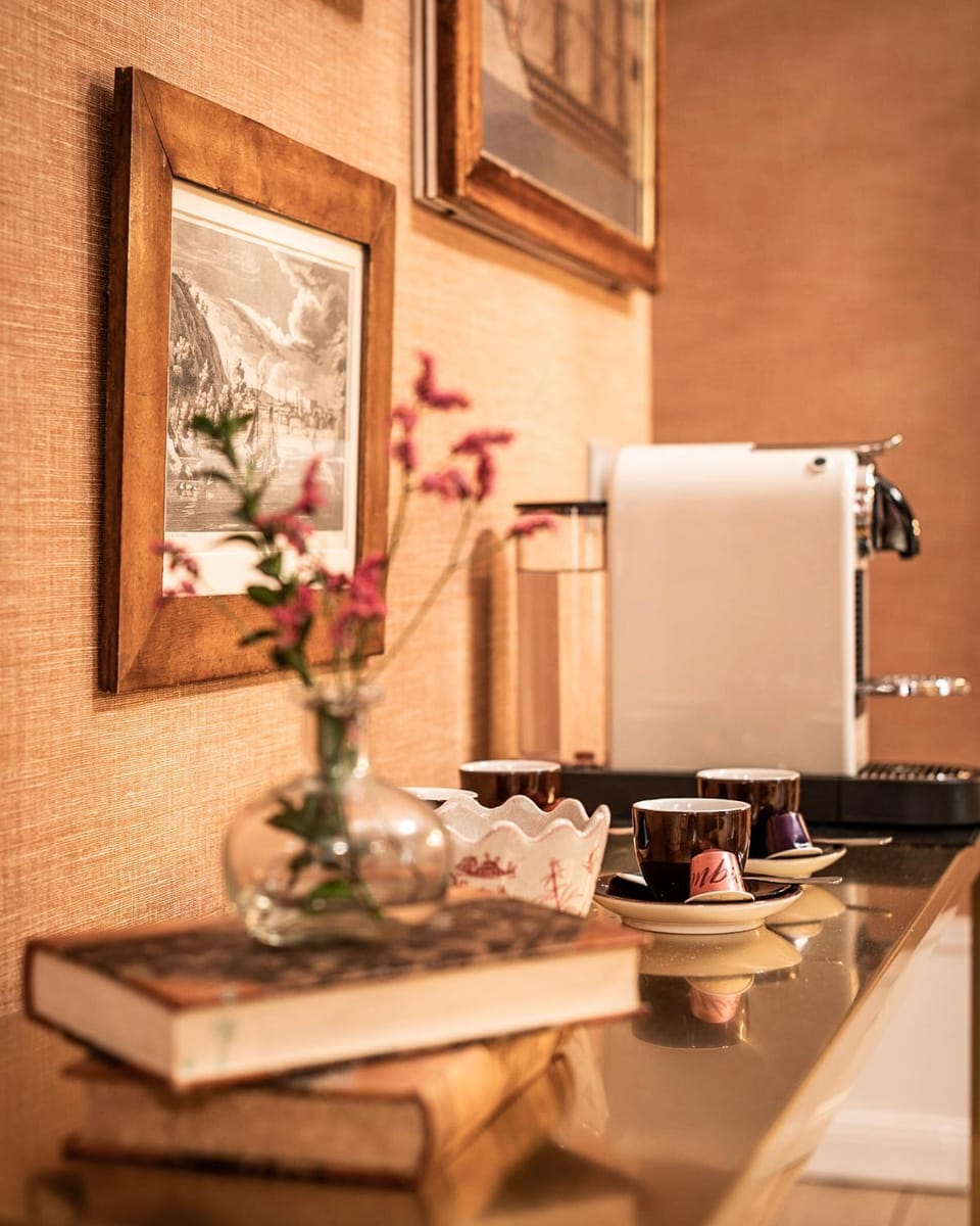 Coffee/tea facilities, Living room
