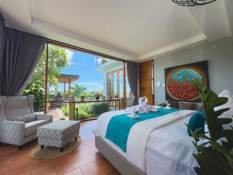 Bed, Seating area, Bedroom, towels