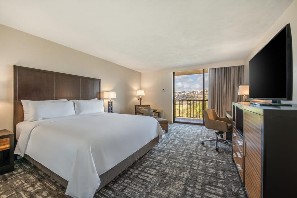 Crowne Plaza San Diego - Mission Valley by IHG Resort in San Diego