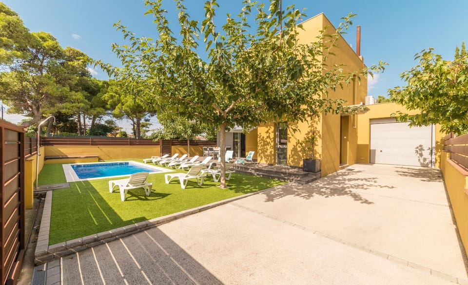 Garden, Swimming pool
