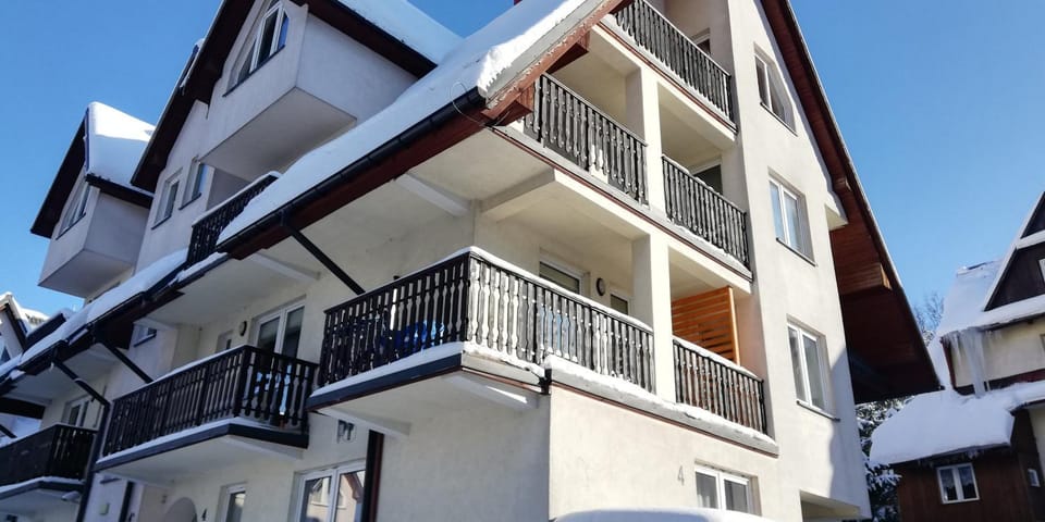 Property building, View (from property/room)