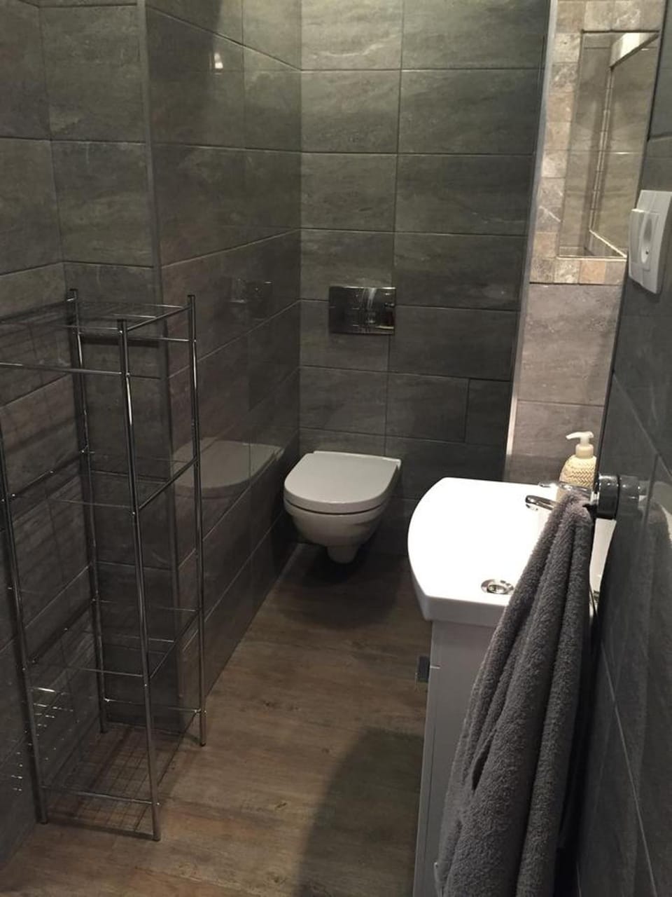 Kawalerka Fredry 3/12 Apartment in Poznan