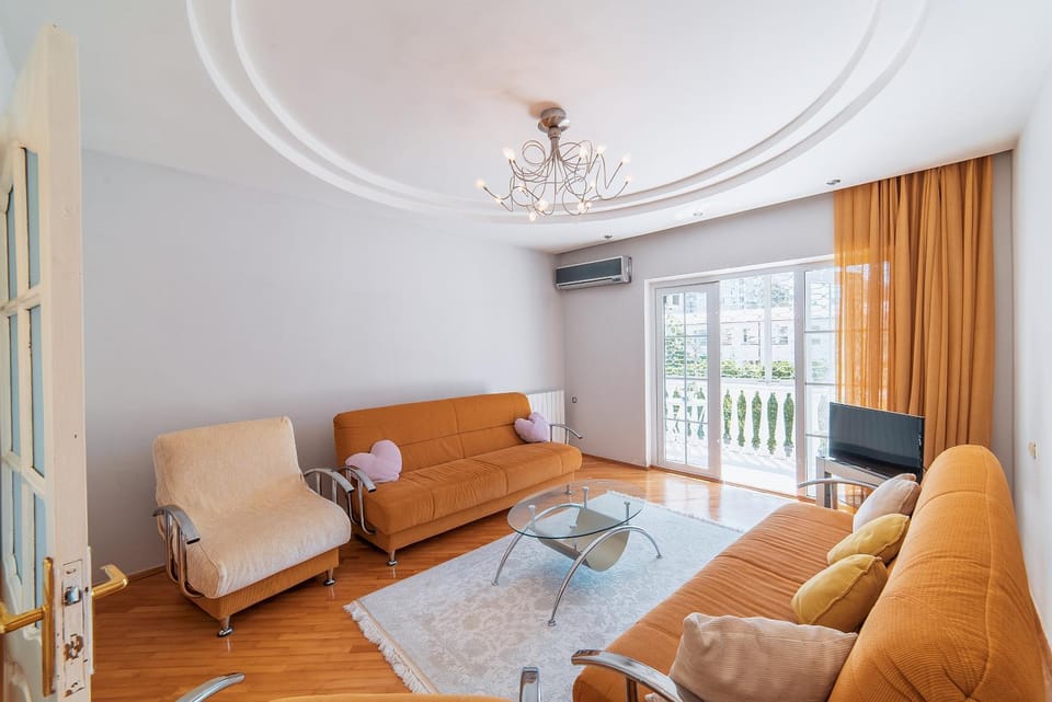 Уютная квартира у моря Apartment in Batumi