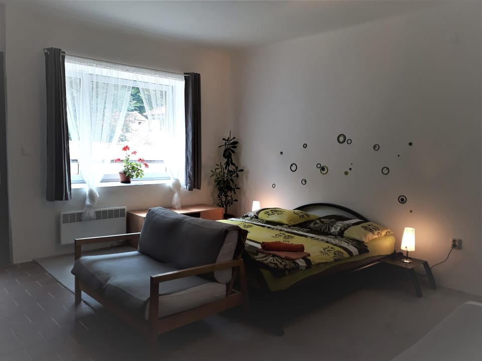 Bedroom, City view, Landmark view, Quiet street view