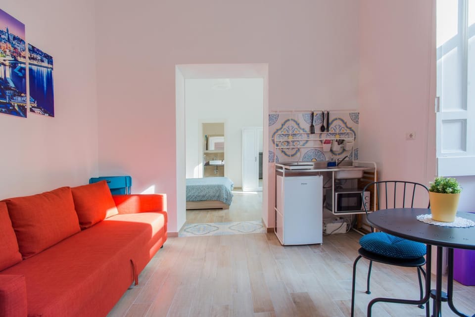 Bathroom, TV and multimedia, Coffee/tea facilities, Balcony/Terrace, Kitchen or kitchenette, Living room, Seating area, Dining area, Bedroom, Family