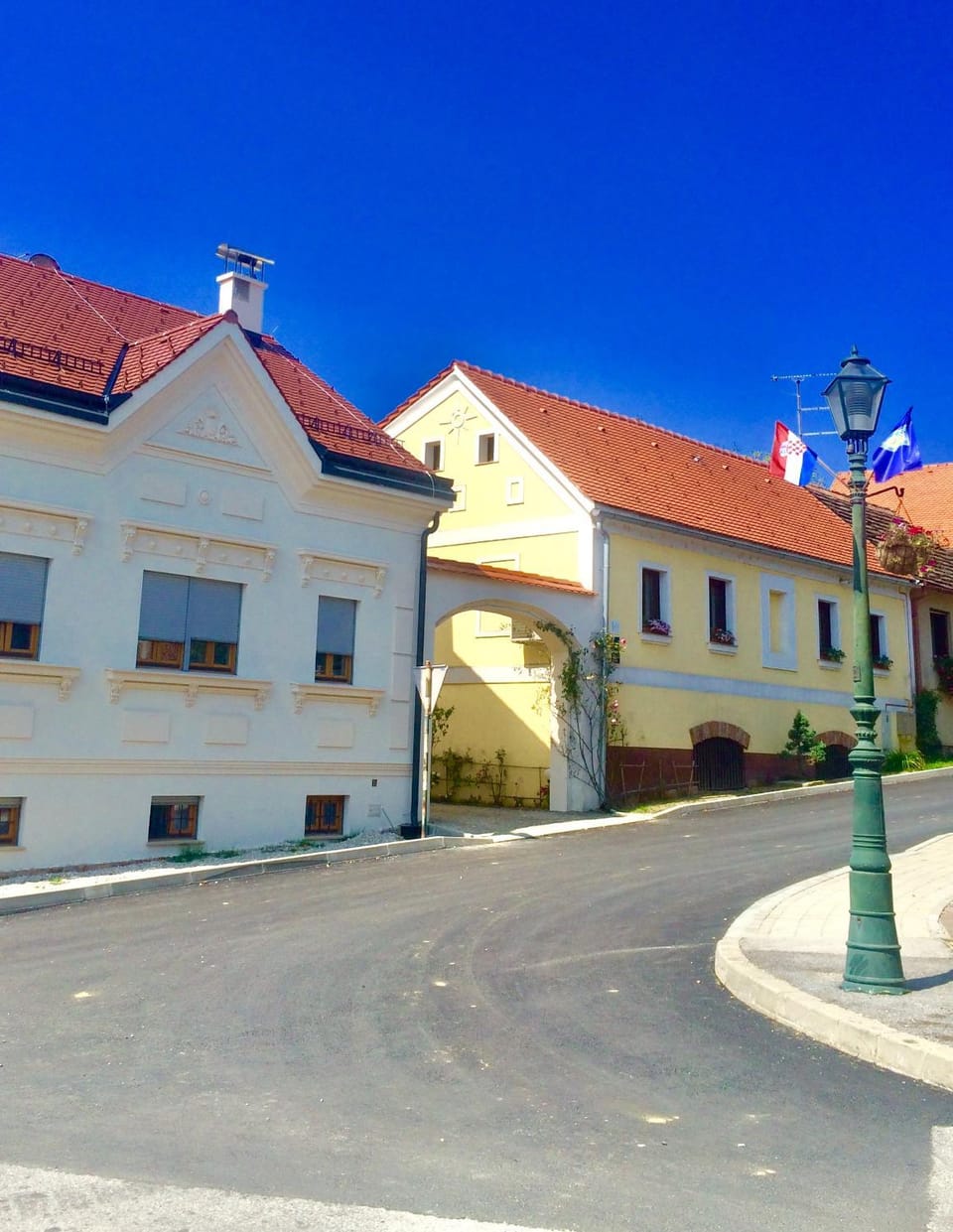 Property building, Facade/entrance