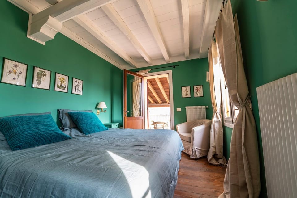 Bed, Balcony/Terrace, Bedroom