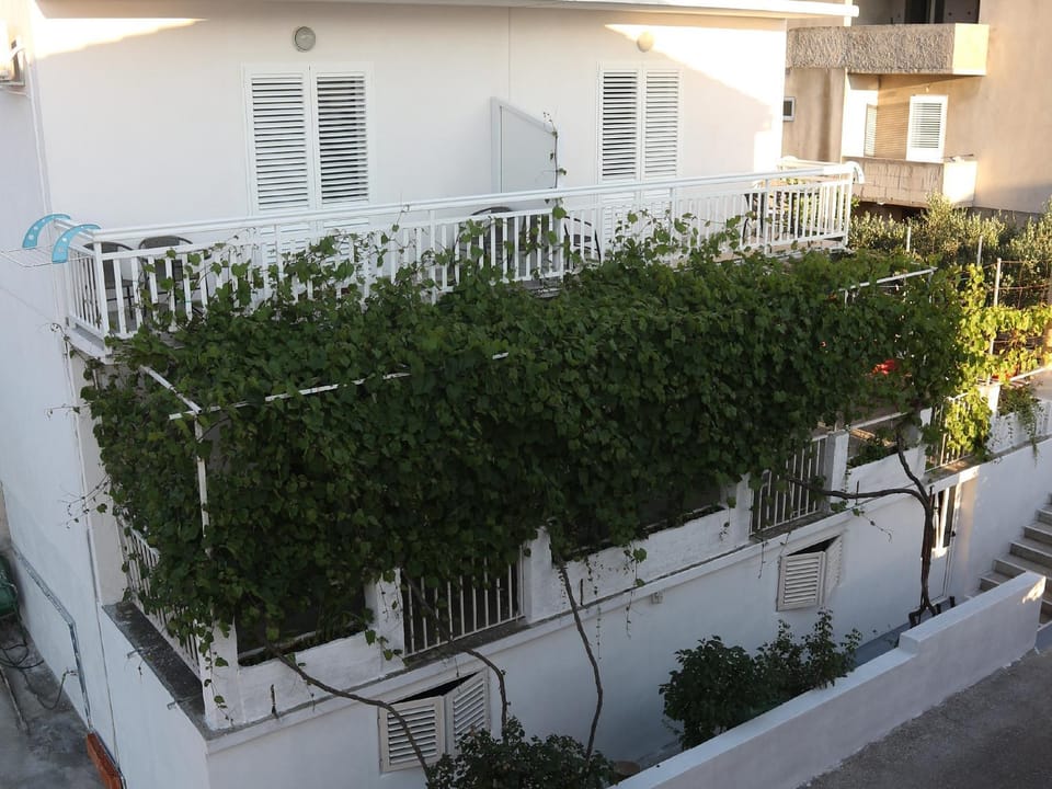 Property building, Balcony/Terrace
