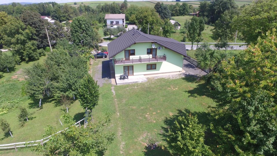 Property building, Spring