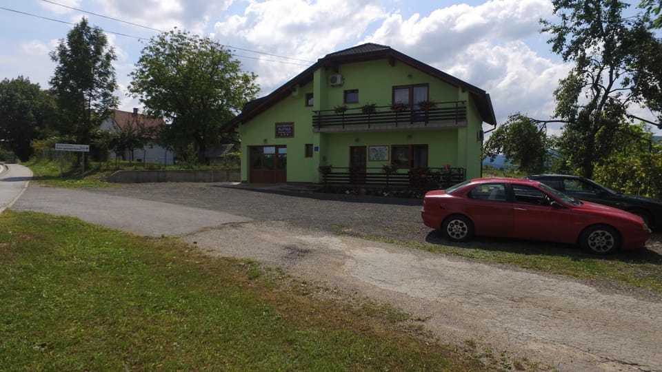 Property building, Neighbourhood, Street view