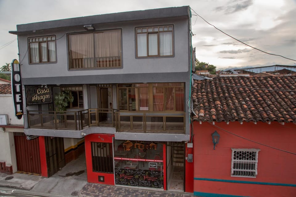 Property building, Day, Balcony/Terrace