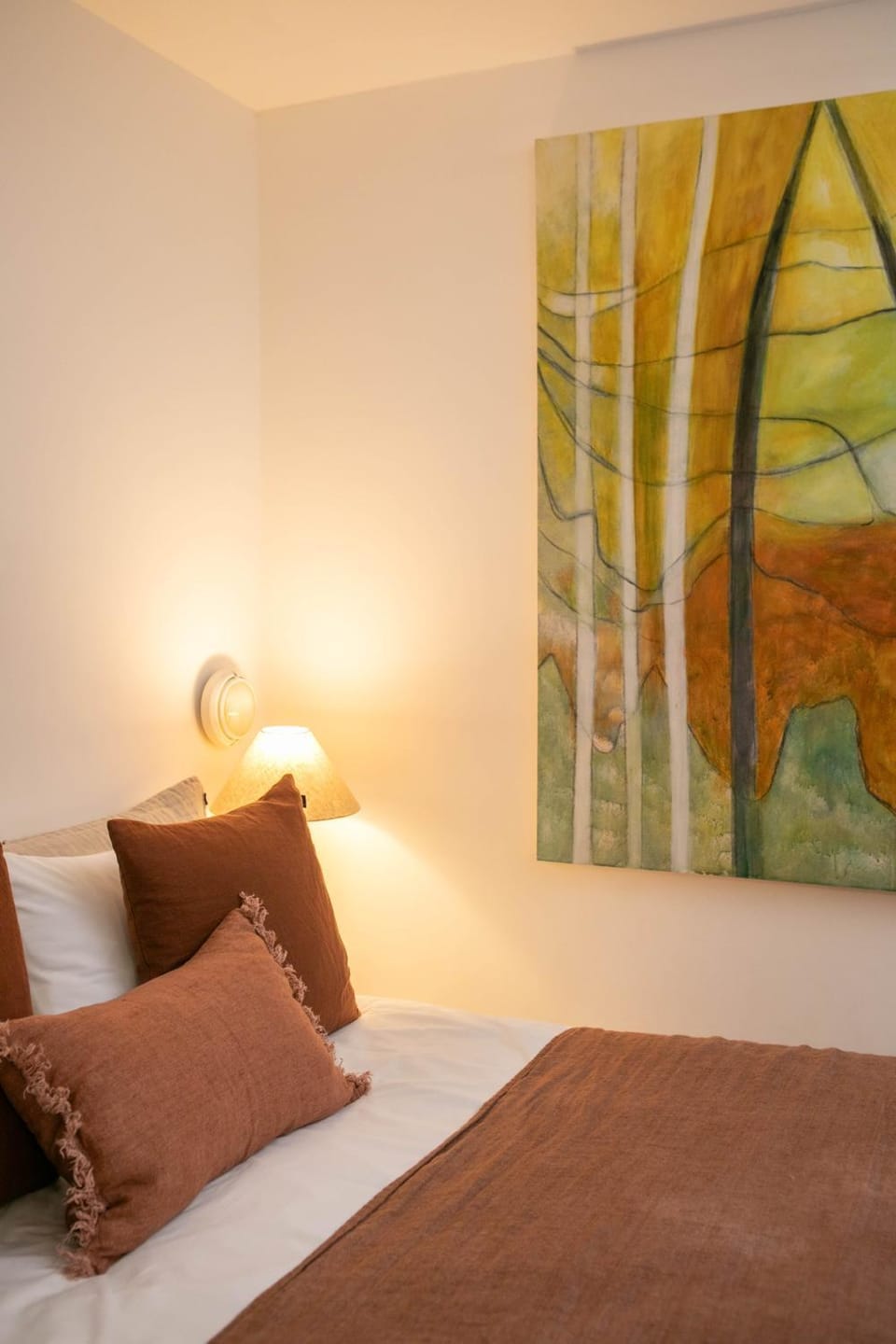 Bed, Decorative detail, Bedroom
