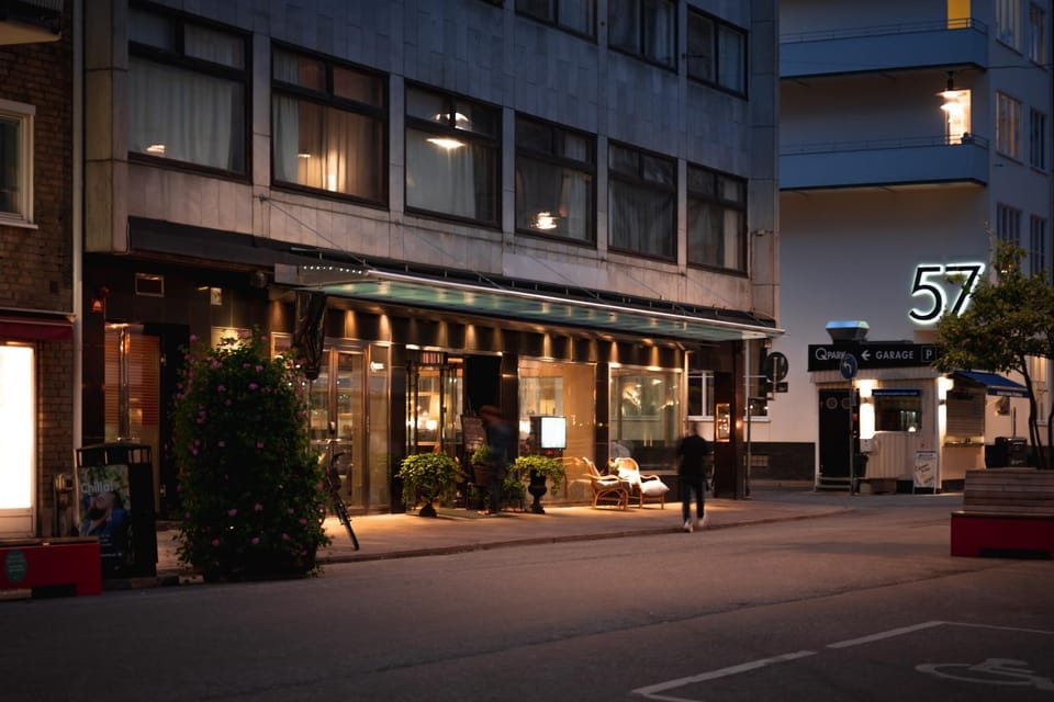 Facade/entrance