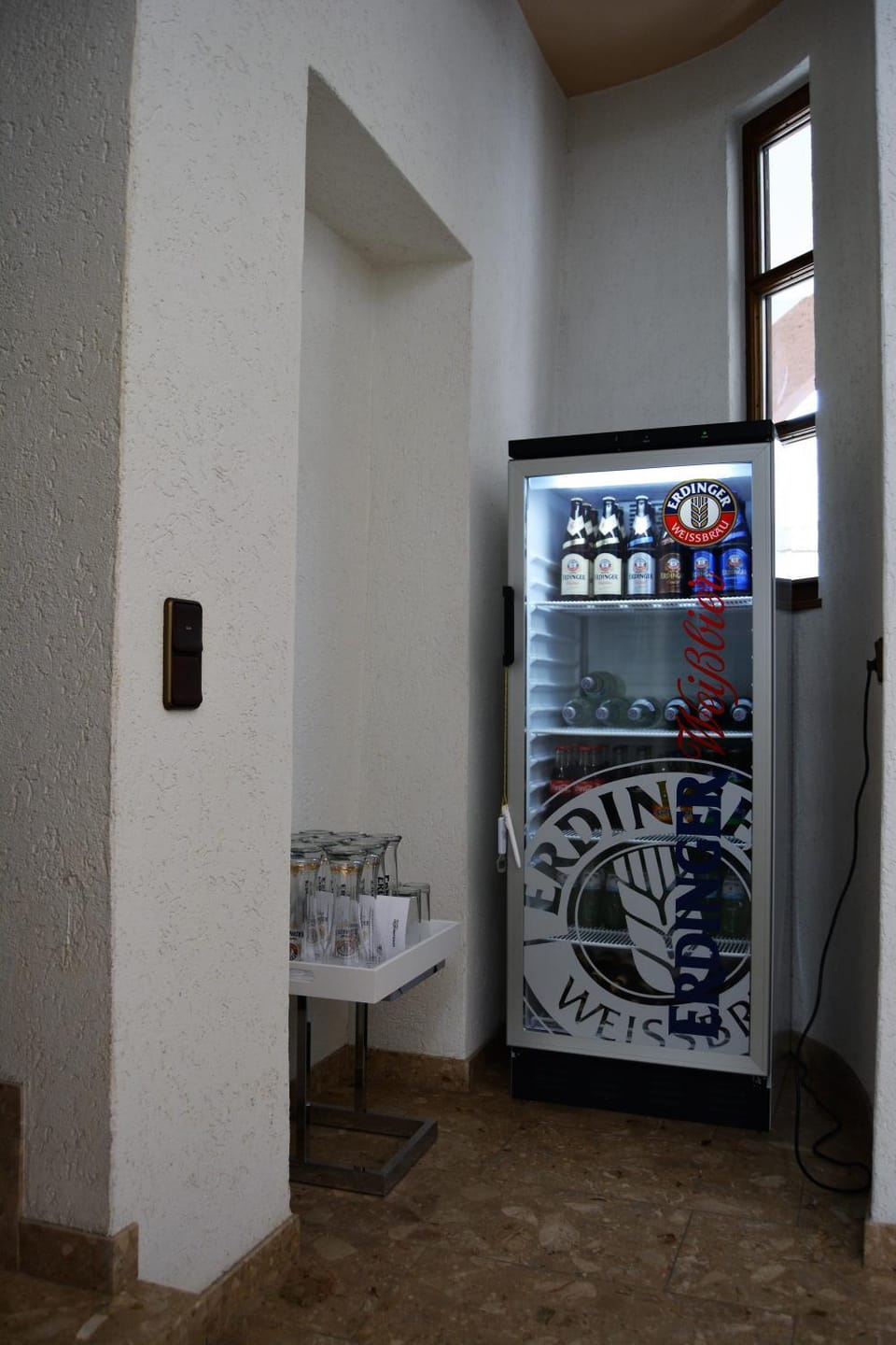 Drinks, vending machine